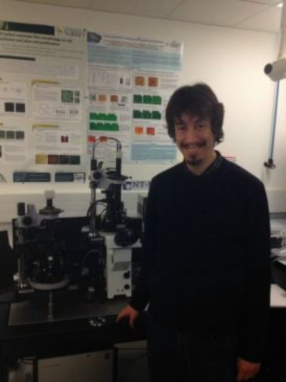 Edgar Muñoz, científico del Instituto de Carboquímica del CSIC: “El grafeno puro es el material más fino conocido, de un átomo de espesor”