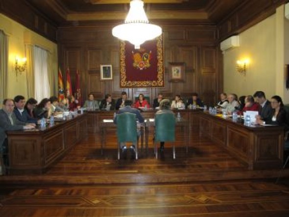 El Ayuntamiento de Teruel aprueba obras en calles y en las pistas de atletismo