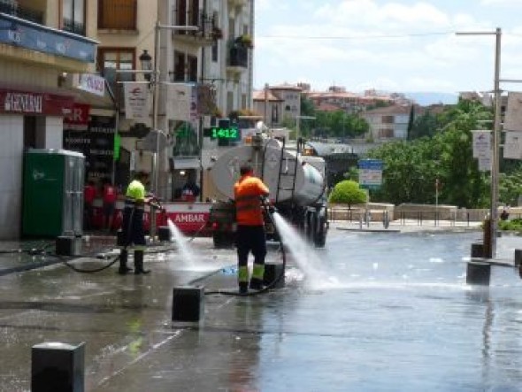 El refuerzo de la limpieza en la Vaquilla se ampliará a calles del Arrabal y San Julián a partir de este año