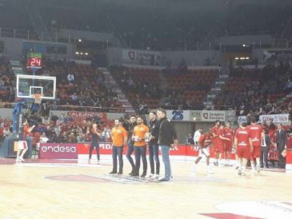 El Tecnyconta homenajea al CV Teruel por su título de campeón de Copa