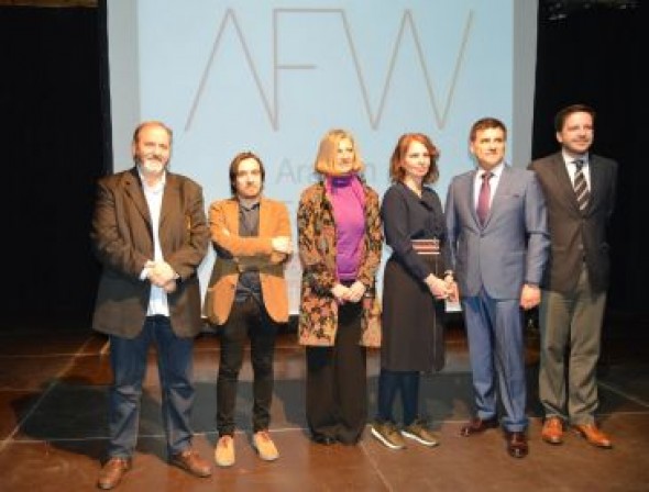 La final del Certamen de Jóvenes Diseñadores se celebrará durante la Aragón Fashion Week 2018, con homenajes al turolense Manuel Pertegaz