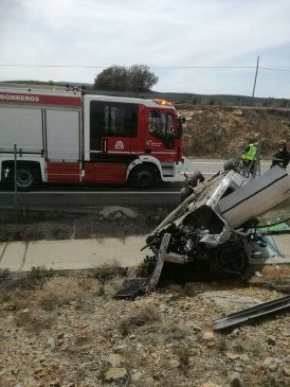 Dos heridos graves en un accidente de tráfico en la A-23 a la altura de Sarrión