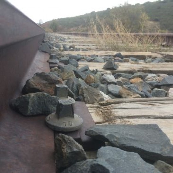Los Amigos del Ferrocarril piden mantener las vías entre Ojos Negros y Santa Eulalia
