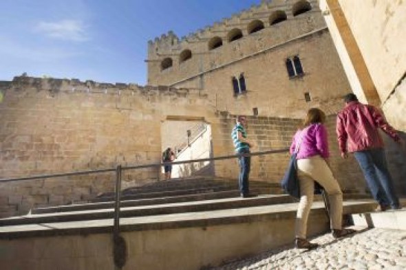 Mora, Valderrobres y Peracense crean alianzas para una promoción conjunta de sus castillos