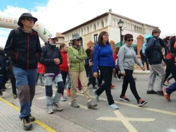 Cuatrocientas personas marchan a beneficio de Aspanoa en Monreal del Campo