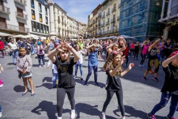 Zumba, danza y música para ayudar a comprender a los enfermos de lupus