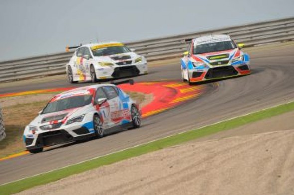 Más 160 de pilotos y 19 horas de acción en pista en MotorLand este fin de semana con el CER