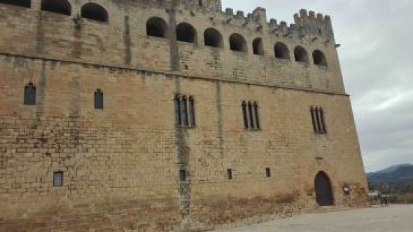 Valderrobres consigue la cesión de su castillo tras año y medio de espera