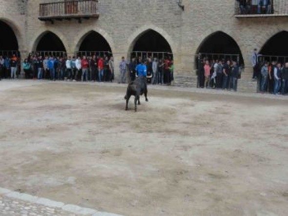 La Feria de Mayo de Cantavieja marca el inicio de la temporada de toros