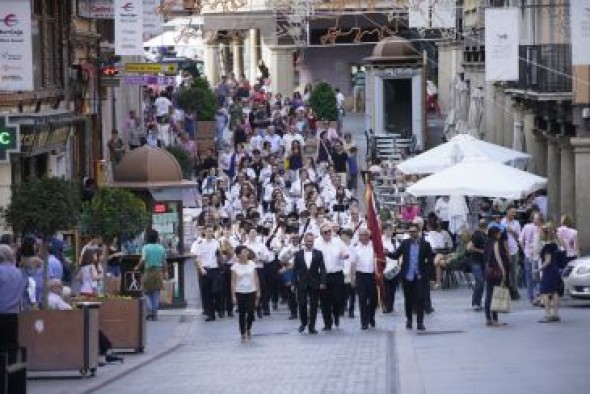 Traca y música para iniciar una programación con más de 160 actos en las Fiestas del Ángel