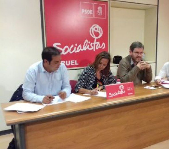 El PSOE denuncia que en siete años el PP solo ha invertido 15.000 euros en la futura línea de alta velocidad Cantábrico-Mediterráneo