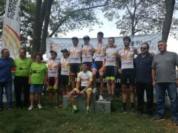 Oro autonómico para Clemente y Férriz en BTT en la Titánica