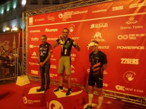 Antonio Pérez logra el oro de su grupo de edad en el Campeonato de Europa de Triatlón de Larga Distancia