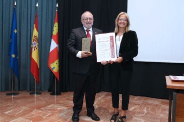 Francisco Burillo recibe el Premio Vaccea 2018 de Protección del Patrimonio