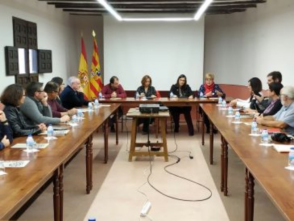 Mayte Pérez: “La escuela rural aragonesa es un referente y una absoluta prioridad para el Departamento de Educación”