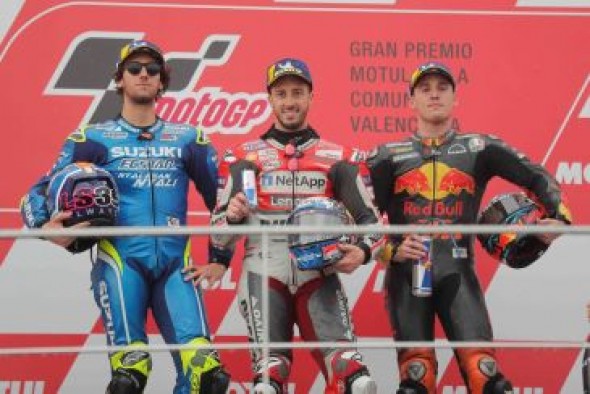 El piloto de Valdealgorfa Álex Rins, segundo en la carrera de MotoGP de Cheste