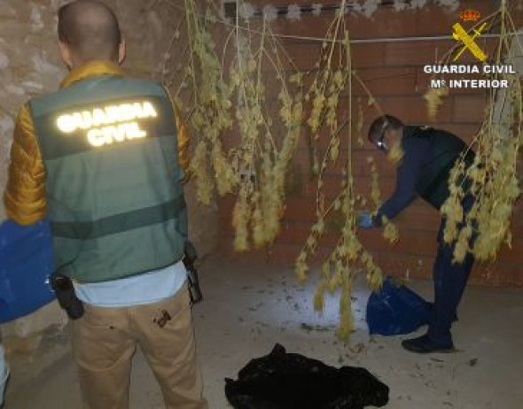 La Guardia Civil desarticula un punto de venta y distribución de droga en la comarca del Matarraña