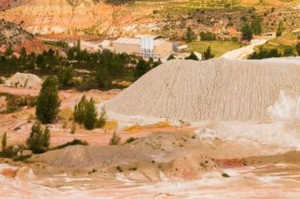 Sibelco anuncia el cierre definitivo de la mina de sílice y caolín de Riodeva