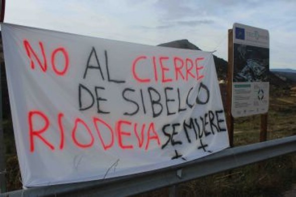Riodeva denuncia el abandono de las administraciones ante el cierre de Sibelco