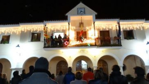 Utrillas recibe la Navidad sobre patines