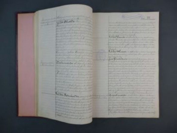 El Ayuntamiento restaura siete volúmenes de actas de pleno del Archivo Municipal