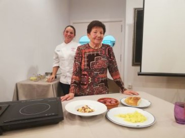 Paca Ríos, cocinera jubilada: Los jamones en muchas casas se vendían para poder comprar otro cerdo