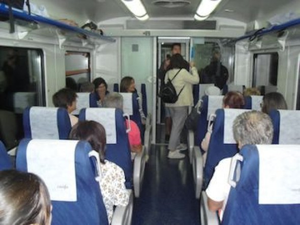 La falta de interventores en los trenes obliga a utilizar material de Cercanías