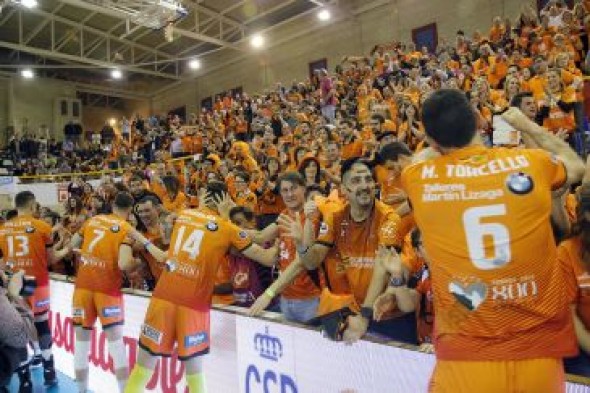 EN DIRECTO: Primer partido de la gran final de la Superliga de voleibol entre CV Teruel y Unicaja Almería