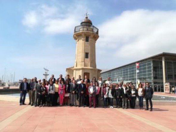 Más de 40 empresarios turolenses visitan el Puerto de Castellón por iniciativa de la Cámara de Comercio