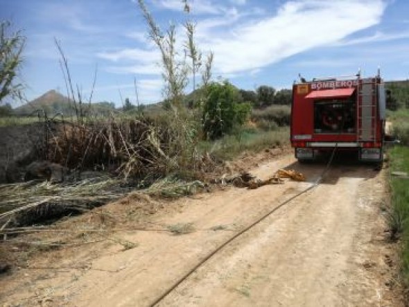 El descontrol de una quema autorizada de rastrojos provoca un pequeño incendio en La Puebla de Híjar