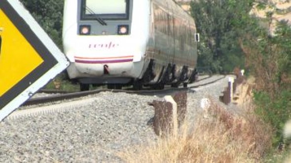 Adif encarga a Ineco la asistencia para arreglar los terraplenes de Navarrete que limitan la velocidad del tren a 30 kilómetros