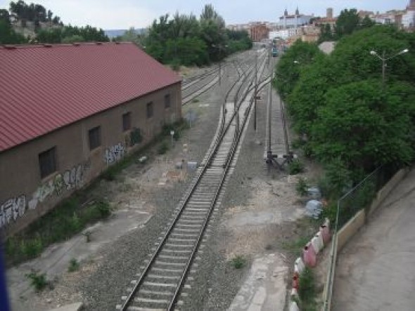 Adif formaliza un contrato de 5,8 millones para las obras del tren de Teruel