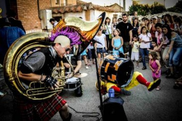 Tamborile: once grupos, 20 actuaciones y 30 horas de música en Mezquita de Jarque