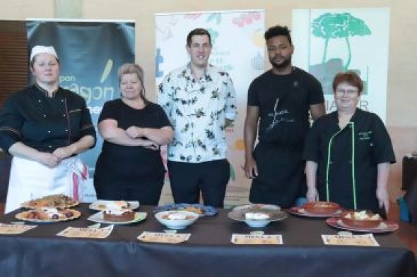 Un concurso de gastronomía con migas ­­de pastor revitaliza el turismo de la Sierra de Albarracín