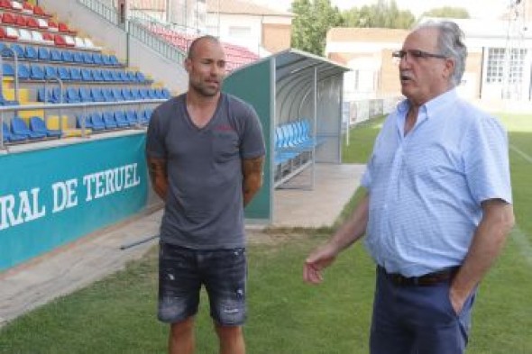 El zaragozano César Láinez se convierte en el nuevo entrenador del CD Teruel