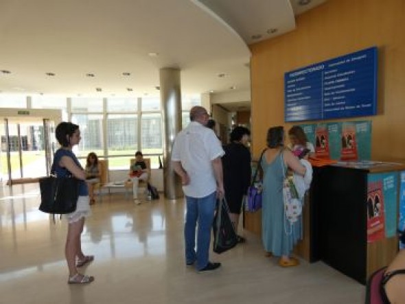 Espido Freire y Diego Aznar estimulan la creatividad de los alumnos de la UVT