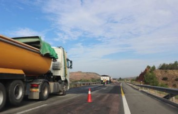 El Ministerio de Fomento acomete el cambio del firme de la A-23 en la capital con una inversión de cinco millones
