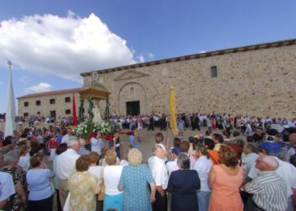 La Comarca Comunidad de Teruel recupera coplillas de jota de Cuevas Labradas, Villarquemado y Perales del Alfambra