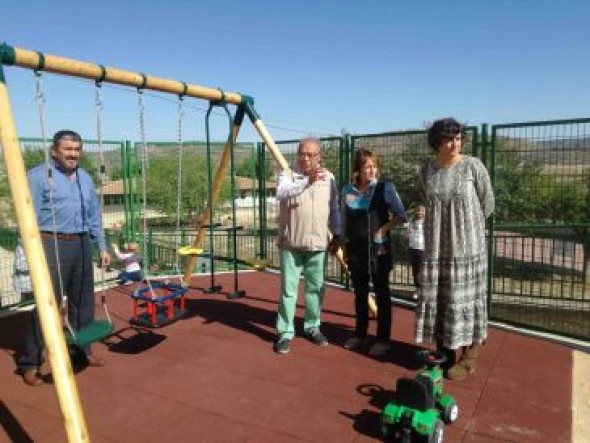 Alloza abre una escuela infantil con diez niños ante la demanda de padres jóvenes