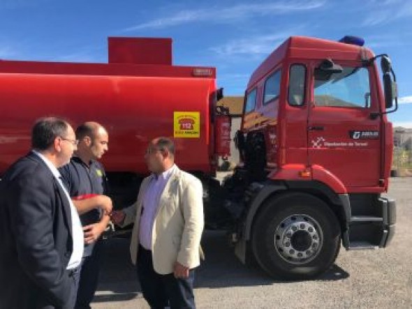 Los bomberos de la Diputación han suministrado 2,3 millones de litros de agua este año