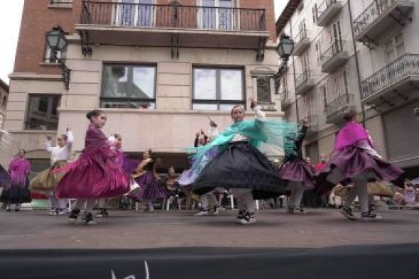 Música y flores para homenajear a la patrona de Aragón en la capital turolense