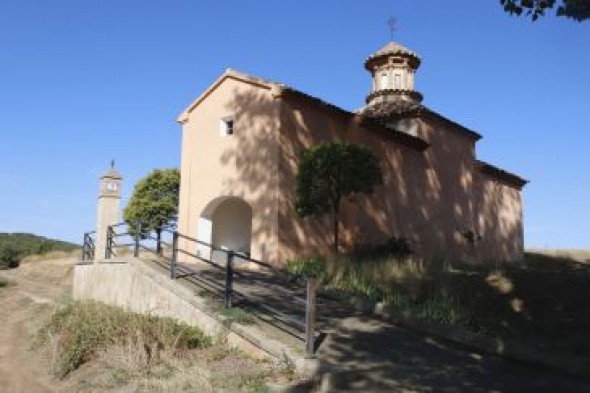 El Ayuntamiento de Villanueva del Rebollar, propietario de la ermita de la Concepción, pide ayuda para la restauración