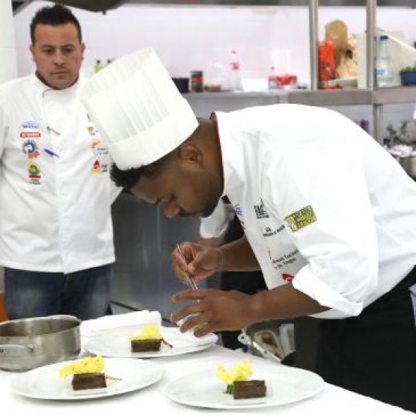 Reynol Osorio se hace con el reconocimiento al Mejor Joven Cocinero Aragonés