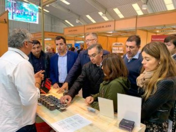 El PP promete una revolución fiscal para reactivar el empleo