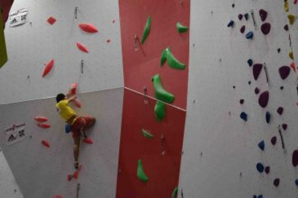 Enrique Beltrán, campeón de la Copa Sub-20 de Escalada de Dificultad
