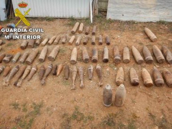 La Guardia Civil desactiva en Villastar 161 artefactos, una de las mayores localizaciones de bombas de la Guerra Civil de toda España