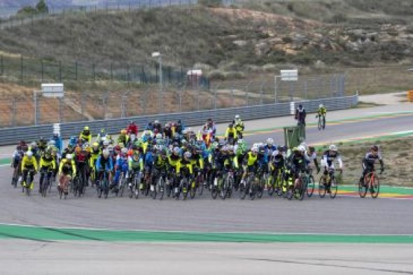 El ciclismo solidario se concentra en la primera jornada de La Invernal