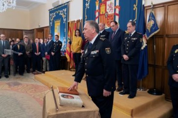 Fernando Mencía se estrena como nuevo jefe provincial de la Policía en Teruel