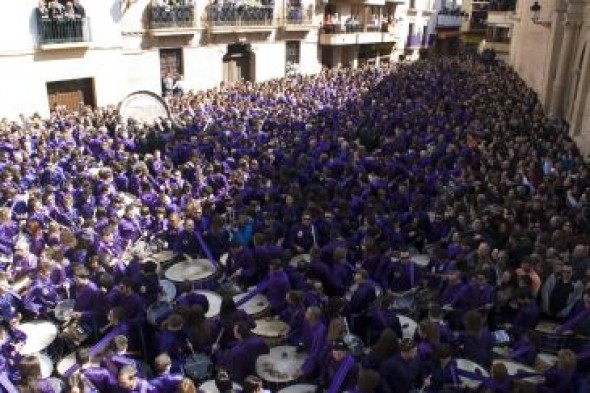 El Ayuntamiento de Calanda prepara una Rompida de la Hora adaptada y anula tasas al comercio