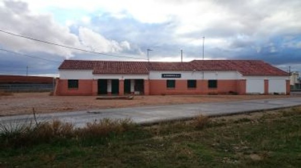 El edificio de la estación de Ferreruela albergará tres viviendas para alquilar